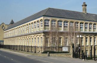利兹城市大学