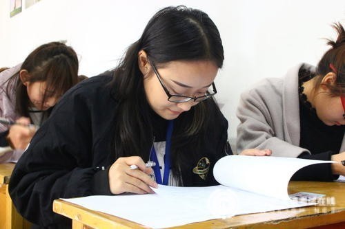 美国博士留学奖学金申请条件